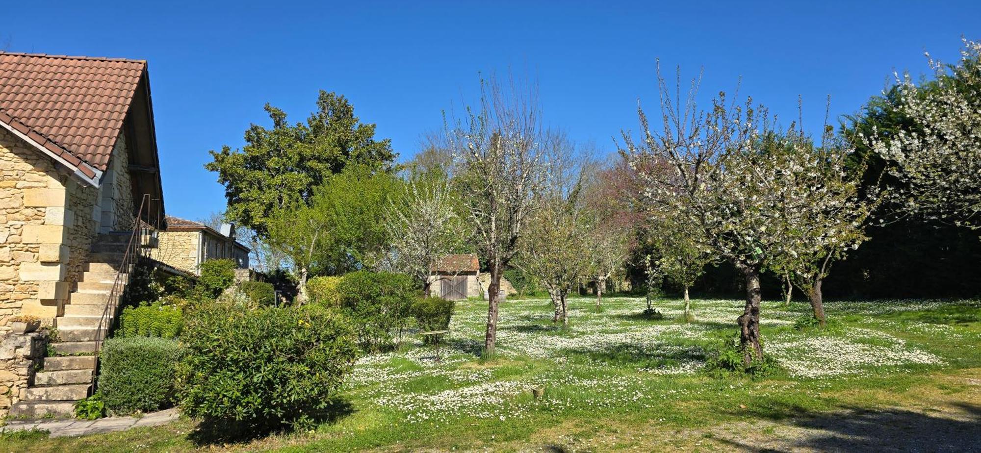 Le Clos Reaud Bed & Breakfast *