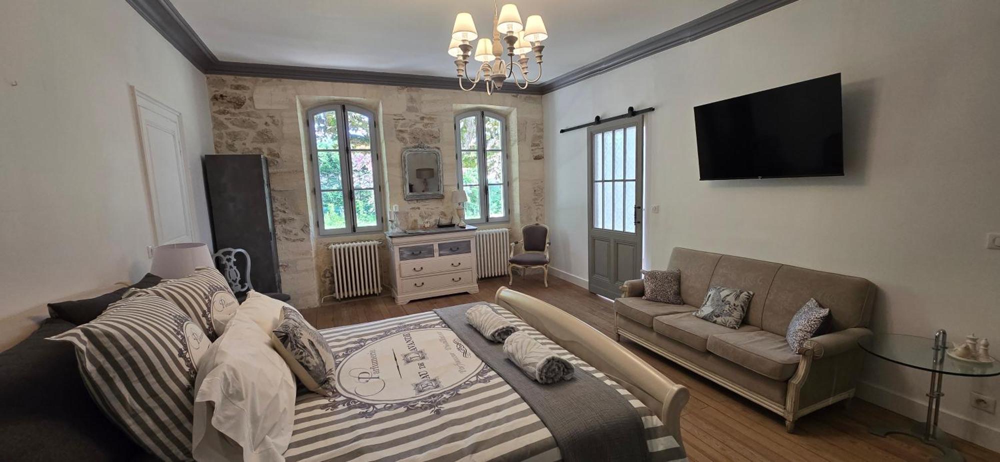 Le Clos Reaud Bed & Breakfast Blaye