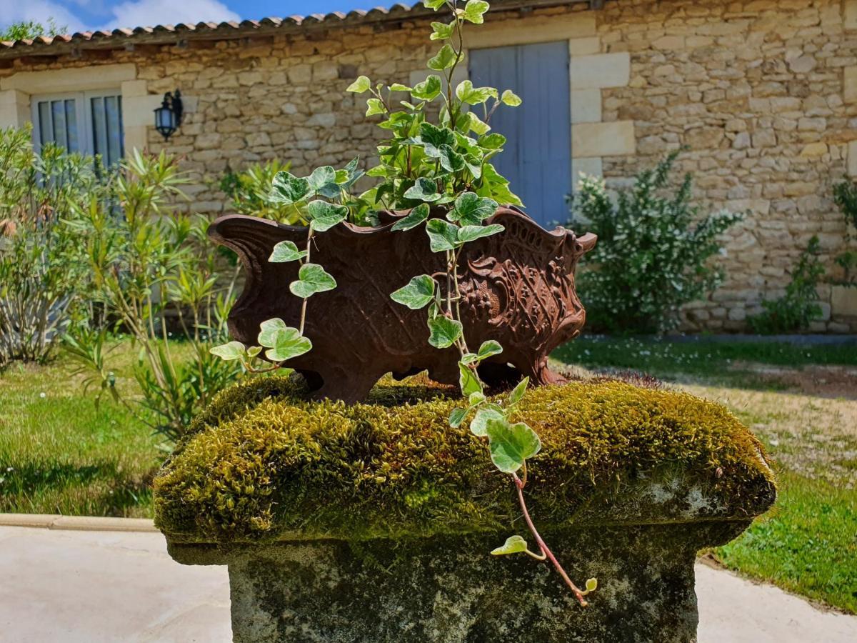Le Clos Reaud Bed & Breakfast *